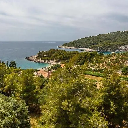 Tudor Ξενοδοχείο 3*